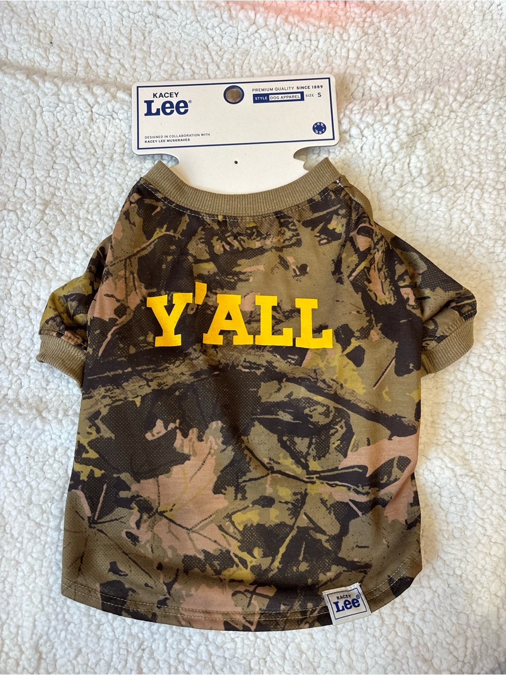 NWT Lee Camo 'Y'ALL' Dog Tee - Small
